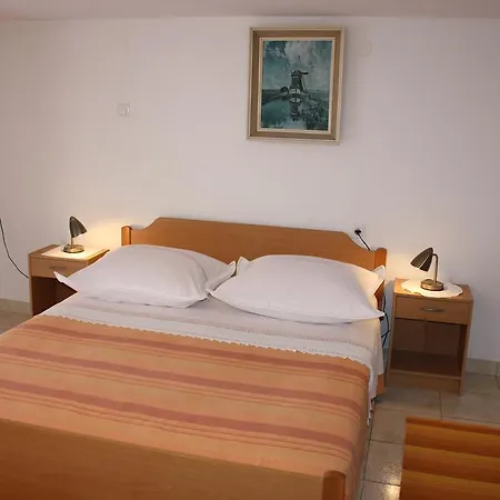 Simlesa Apartment *